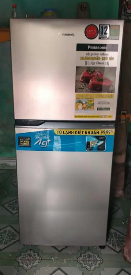 Khách hàng review Tủ lạnh Panasonic Inverter 234 lít NR-TV261APSV 16