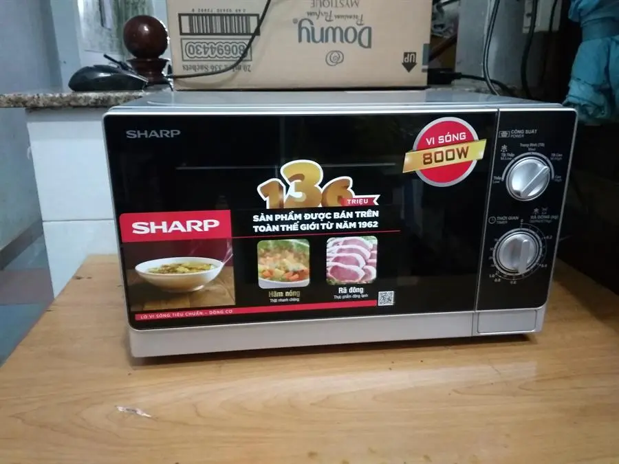Khách hàng review Lò vi sóng Sharp R-205VN(S) 20 lít 8