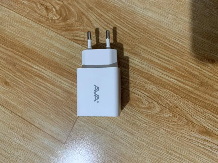 Khách hàng review Adapter sạc 2 cổng USB 12W Dual AVA ACL168A 2