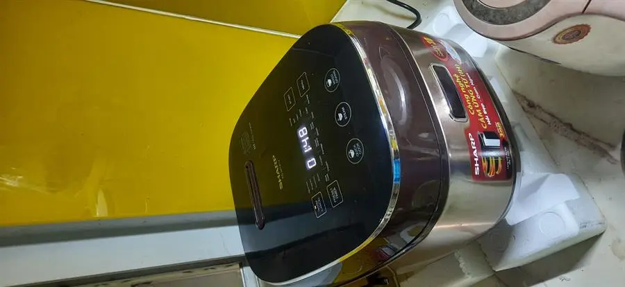 Khách hàng review Nồi cơm cao tần Sharp 1.8 lít KS-IH191V-GL 8