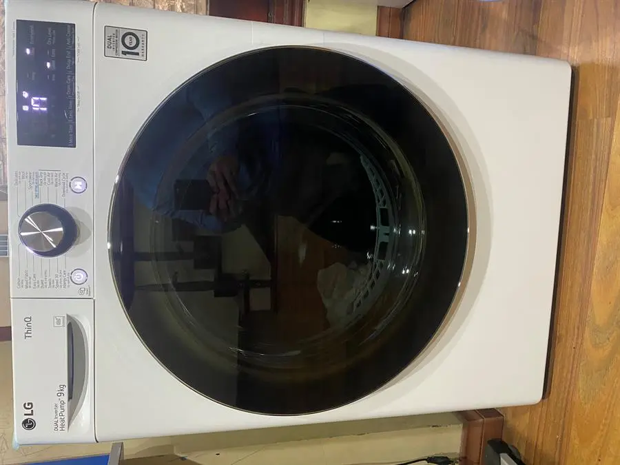 Khách hàng review Máy sấy bơm nhiệt LG 9 kg DVHP09W 4