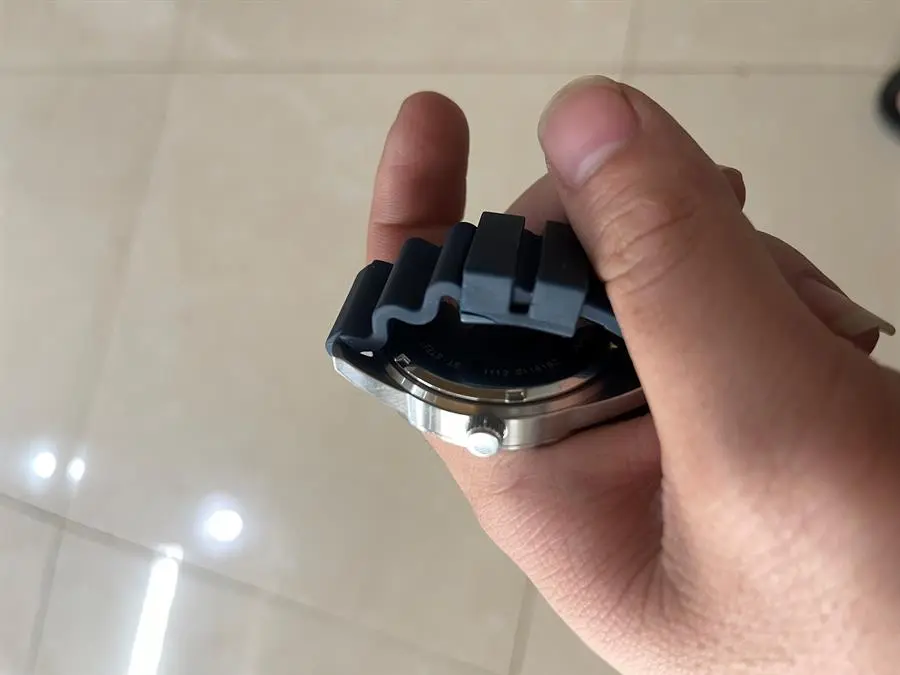Khách hàng review Đồng hồ CITIZEN 42 mm Nam BI1041-22L 16