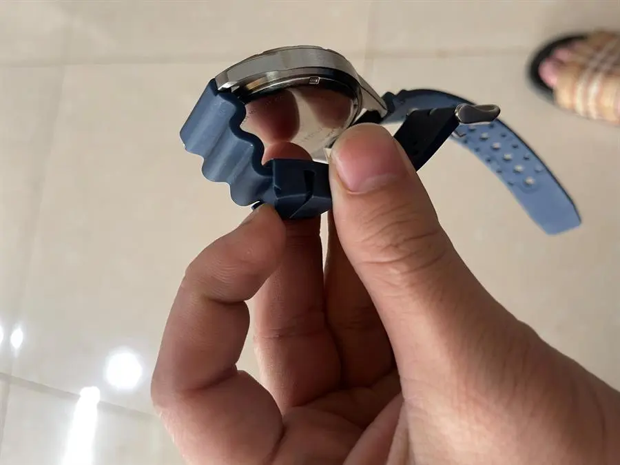 Khách hàng review Đồng hồ CITIZEN 42 mm Nam BI1041-22L 17