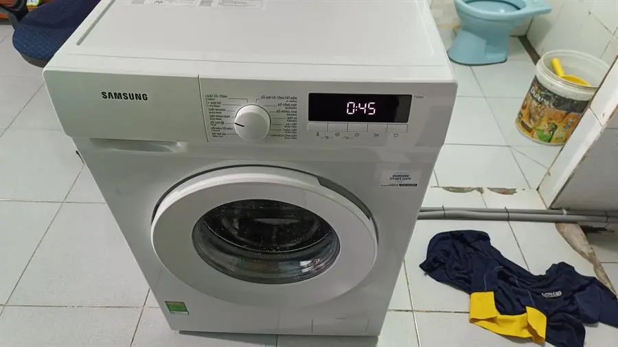 Khách hàng review Máy giặt Samsung Inverter 8kg WW80T3020WW/SV 30