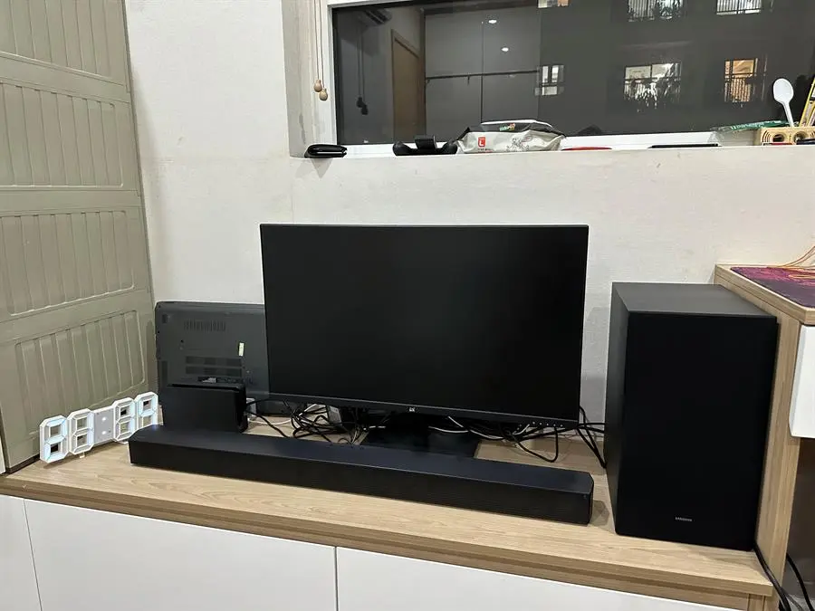 Khách hàng review Bộ loa thanh Samsung HW-B550 410W 1