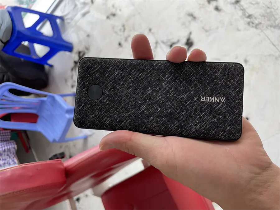 Khách hàng review Pin sạc dự phòng Polymer 10000mAh Type C PD 20W Anker PowerCore Slim A1244 1