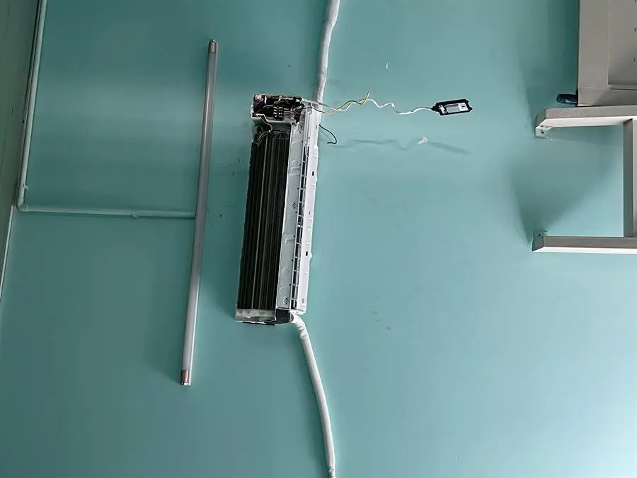 Khách hàng review Máy lạnh Beko Inverter 1.5 HP RSVC12VT 7