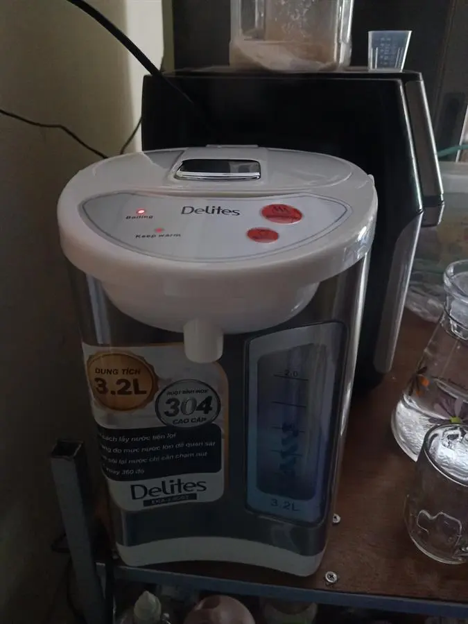 Khách hàng review Bình thủy điện Delites EKA-3.8CG2 3.2 lít 4