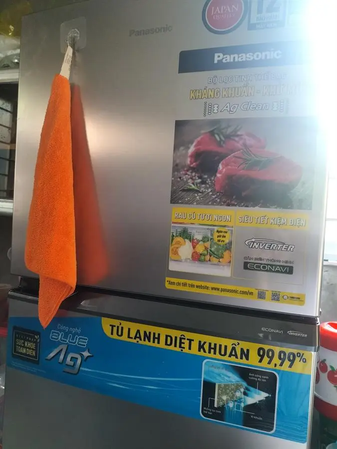 Khách hàng review Tủ lạnh Panasonic Inverter 234 lít NR-TV261APSV 13