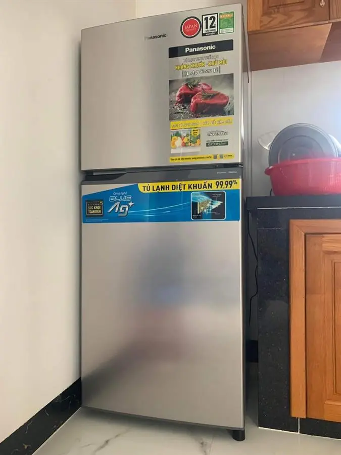 Khách hàng review Tủ lạnh Panasonic Inverter 234 lít NR-TV261APSV 11