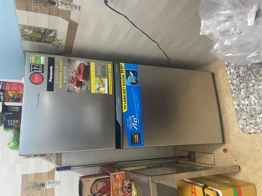 Khách hàng review Tủ lạnh Panasonic Inverter 234 lít NR-TV261APSV 9