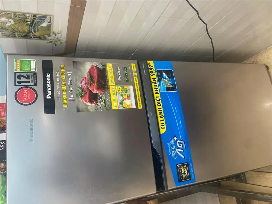 Khách hàng review Tủ lạnh Panasonic Inverter 234 lít NR-TV261APSV 10