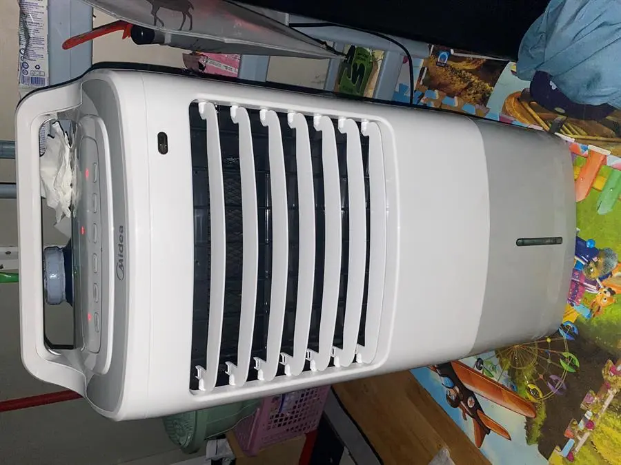 Khách hàng review Quạt điều hòa Midea AC120-16AR 60W 9