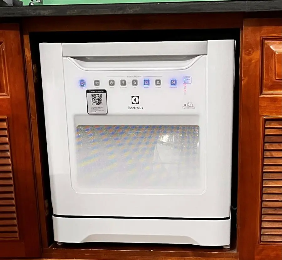 Khách hàng review Máy rửa chén mini Electrolux ESF6010BW 29