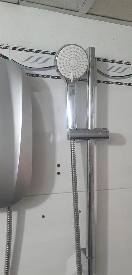 Khách hàng review Máy nước nóng trực tiếp Ferroli 4500W MIDO-MSN 4.5S 4