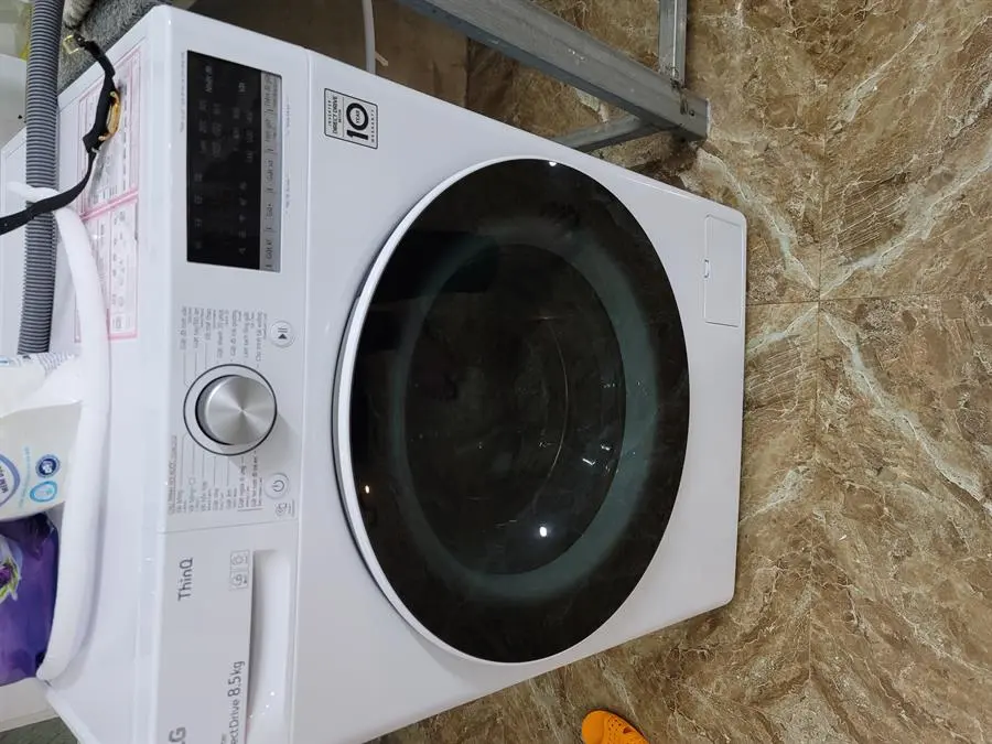 Khách hàng review Máy giặt LG AI DD Inverter 8.5 kg FV1408S4W 15