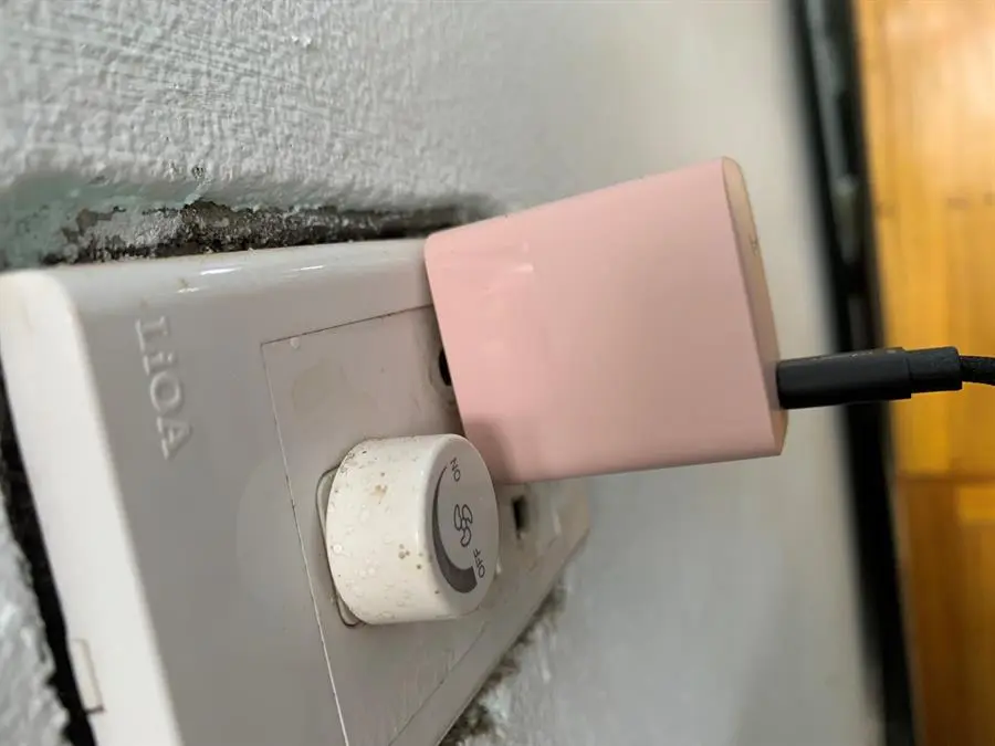 Khách hàng review Adapter Sạc Type C PD 20W Xmobile TC20P 4