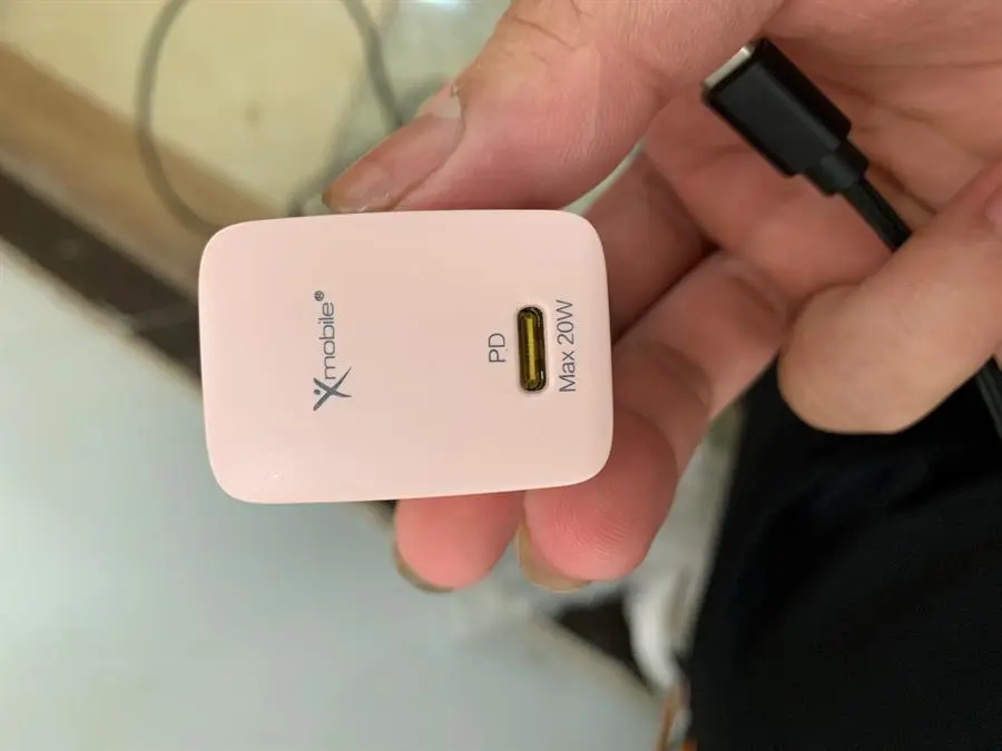 Khách hàng review Adapter Sạc Type C PD 20W Xmobile TC20P 3