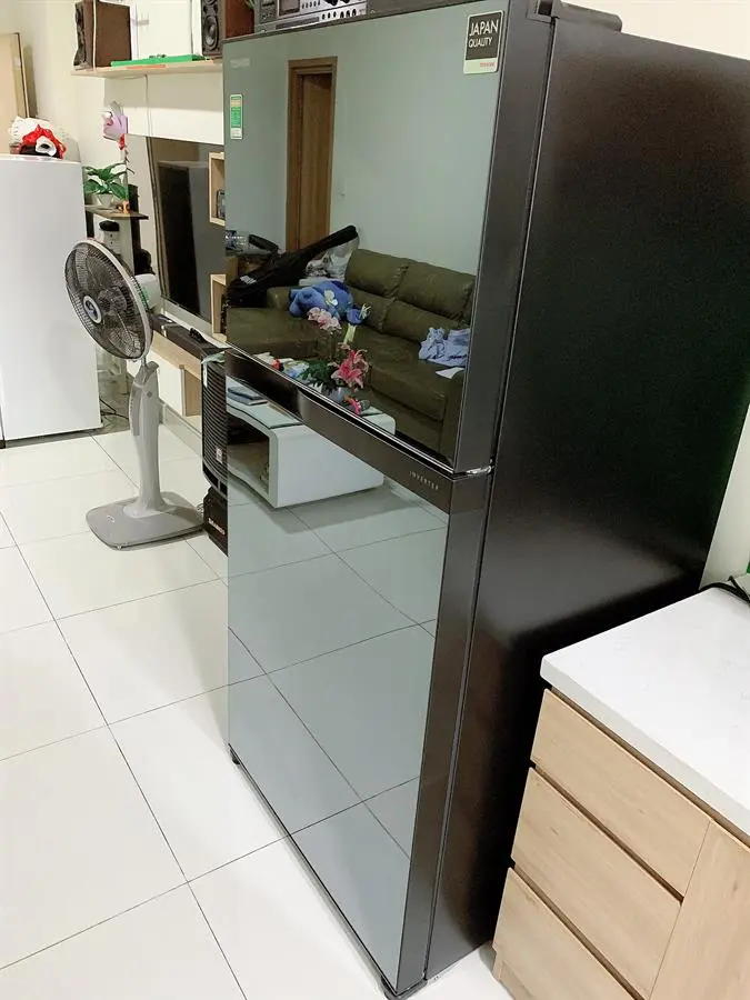 Khách hàng review Tủ lạnh Toshiba Inverter 555 lít GR-AG58VA (X) 3