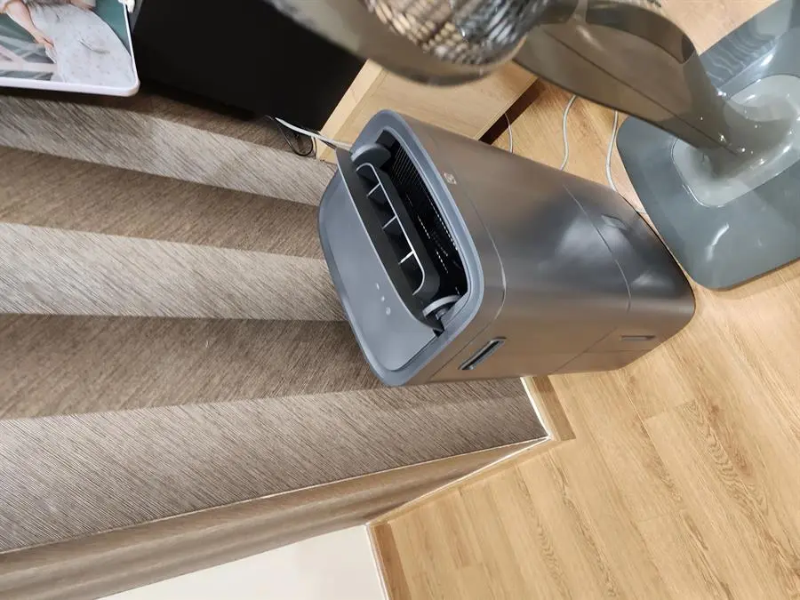 Khách hàng review Máy hút ẩm Electrolux EDH14TRBD2 2