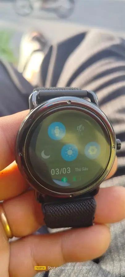 Khách hàng review Đồng hồ thông minh BeU Sporty 1 46mm 7