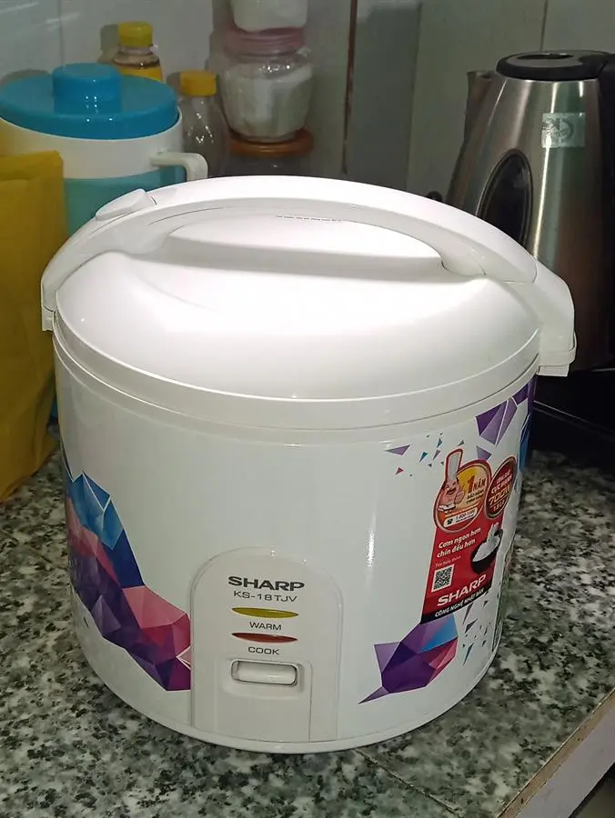 Khách hàng review Nồi cơm nắp gài Sharp 1.8 lít KS-18TJV 23