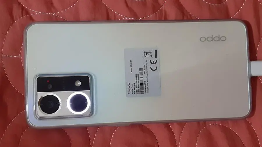 Khách hàng review Điện thoại OPPO Reno8 7