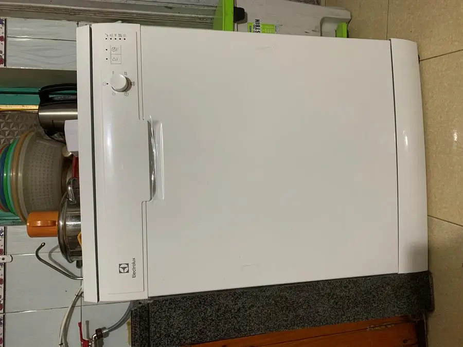 Khách hàng review Máy rửa chén độc lập Electrolux ESF5206LOW 8