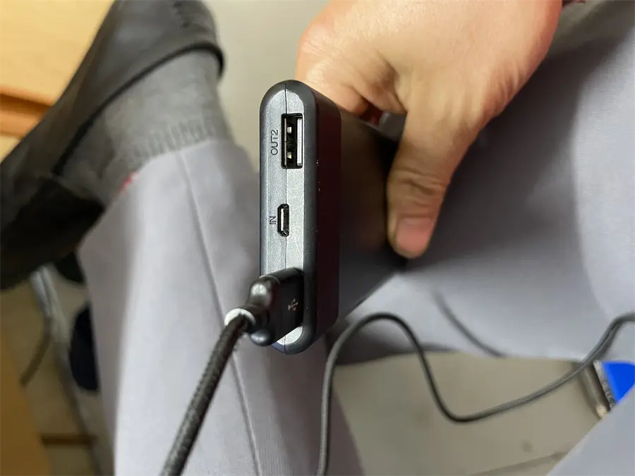 Khách hàng review Pin sạc dự phòng Polymer 10.000mAh 10W AVA  JP208 11