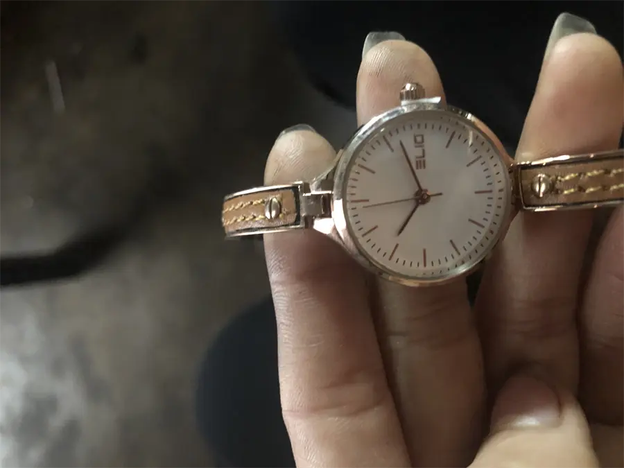Khách hàng review Đồng hồ ELIO Nàng Thơ 25 mm Nữ ES030-01 5