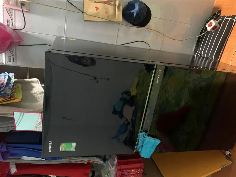 Khách hàng review Tủ lạnh Toshiba Inverter 180 lít GR-B22VU UKG 43