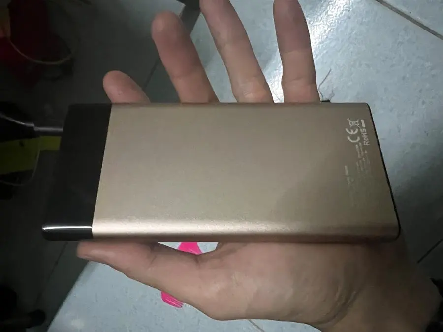 Khách hàng review Pin sạc dự phòng Polymer 10.000 mAh Type C PD QC3.0 18W Mbest DS506-WB 5