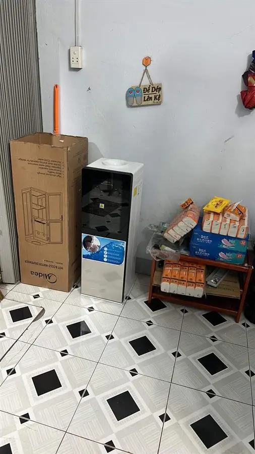 Khách hàng review Cây nước nóng lạnh Midea YD1518S-X 498W 2