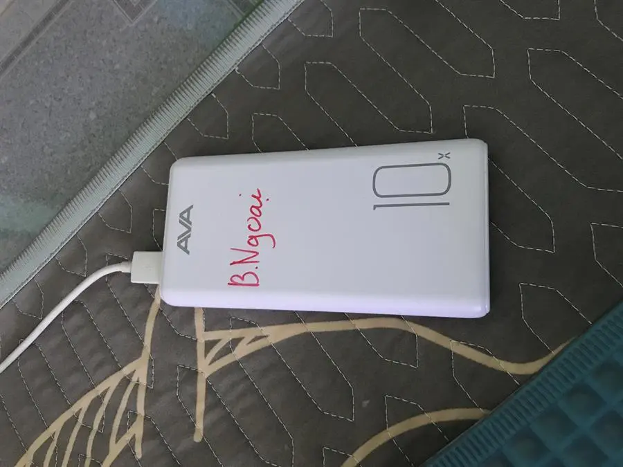Khách hàng review Pin sạc dự phòng Polymer 10.000 mAh 10W AVA PJ JP196 1