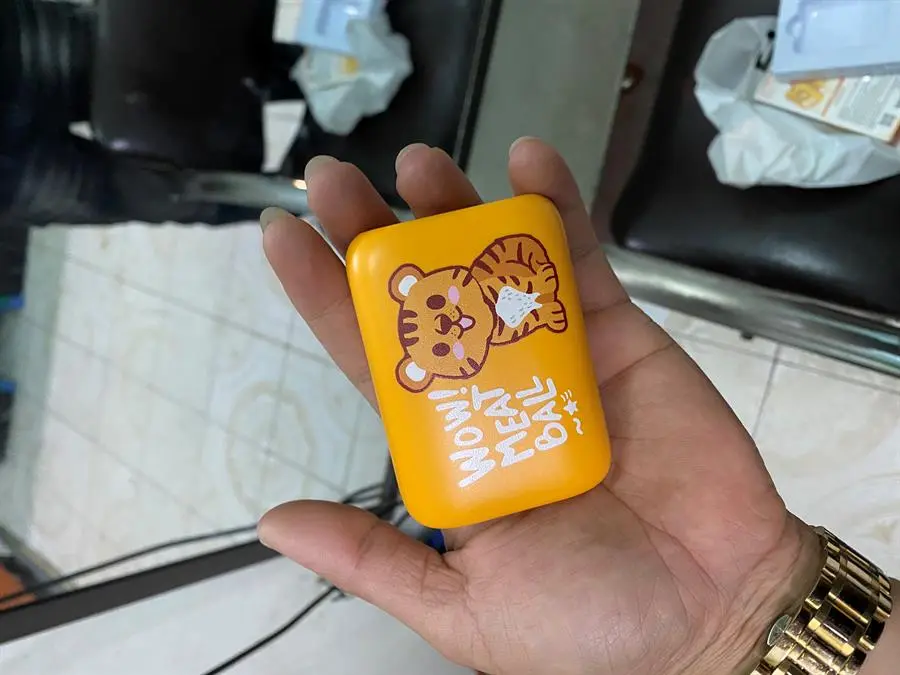Khách hàng review Pin sạc dự phòng 10000mAh Type C PD QC3.0 Hydrus PB299S 6