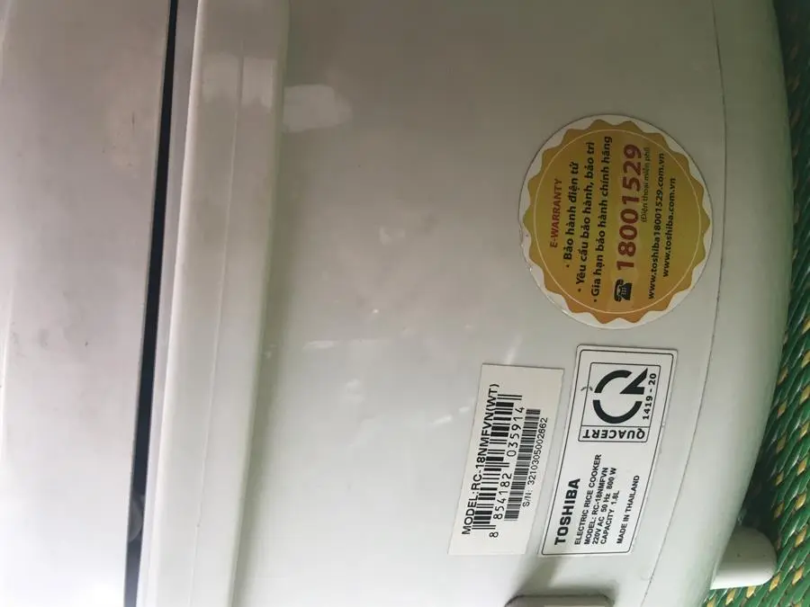 Khách hàng review Nồi cơm điện tử Toshiba 1.8 lít RC-18NMFVN(WT) 11