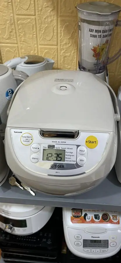 Khách hàng review Nồi cơm điện tử Tiger 1.8 lít JBV-S18W 4