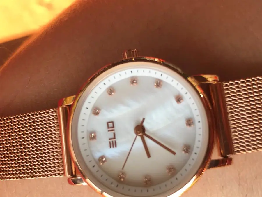 Khách hàng review Đồng hồ ELIO Nàng Thơ 28 mm Nữ ES058-01 2