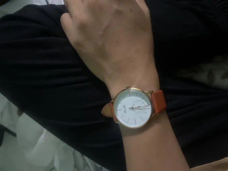 Khách hàng review Đồng hồ ELIO 40 mm Nam EL068-01 3