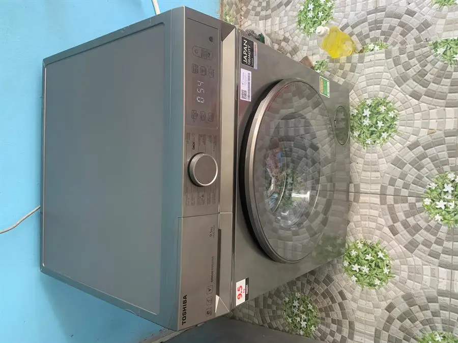 Khách hàng review Máy giặt Toshiba inverter 9.5 kg TW-BL105A4V(SS) 2