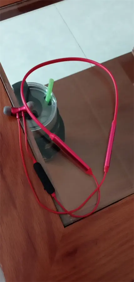 Khách hàng review Tai nghe Bluetooth Mozard Q6 2