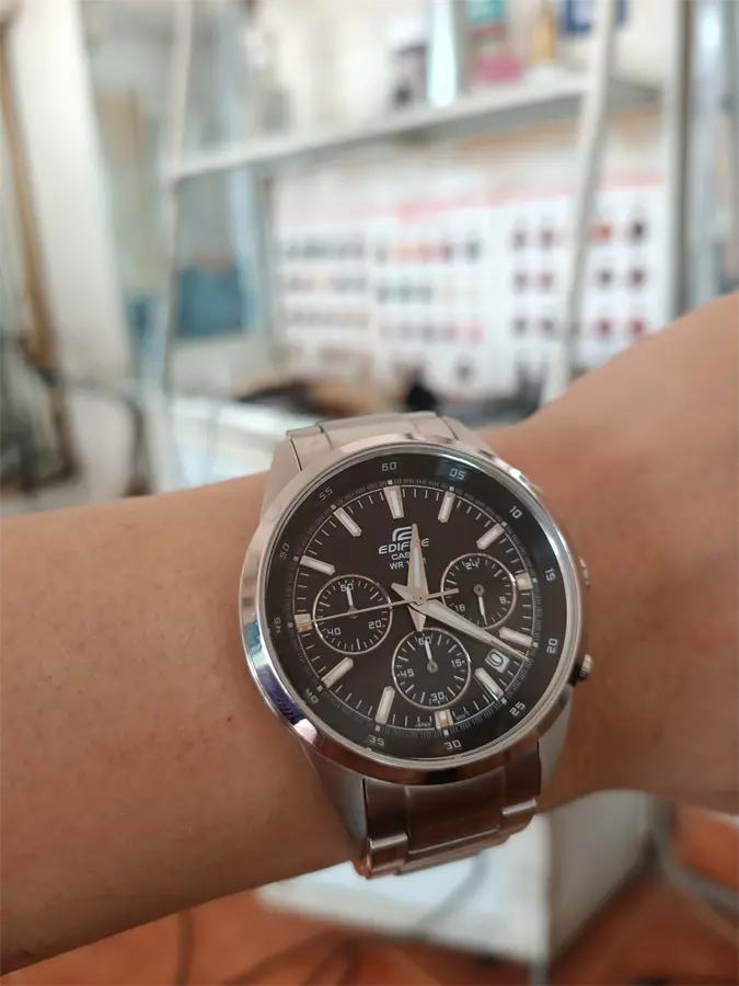 Khách hàng review Đồng hồ EDIFICE CASIO 40 mm Nam EFR-527D-1AVUDF 1