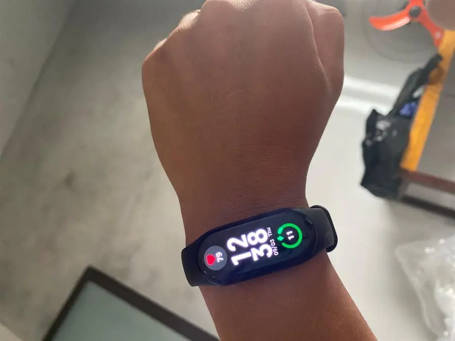 Khách hàng review Vòng đeo tay thông minh Mi Band 7 Đen 16