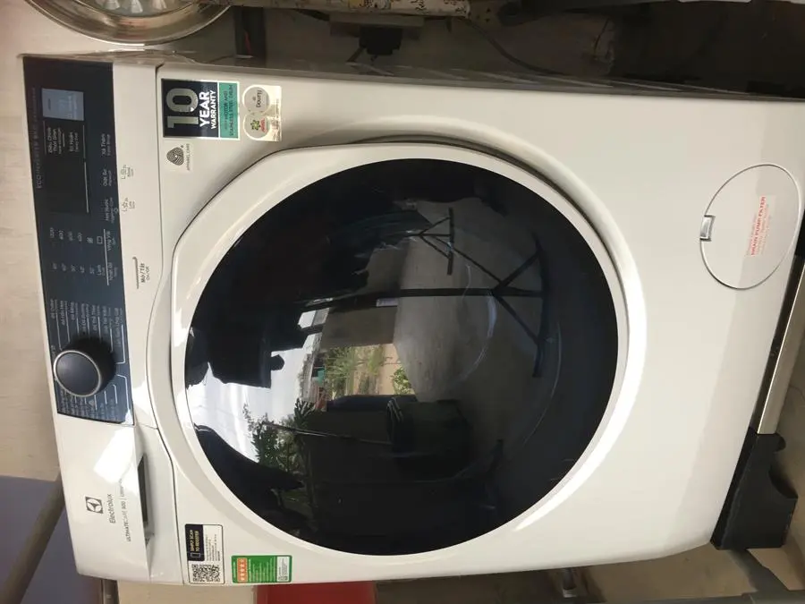 Khách hàng review Máy giặt Electrolux UltimateCare 500 Inverter 9 kg EWF9024P5WB 4