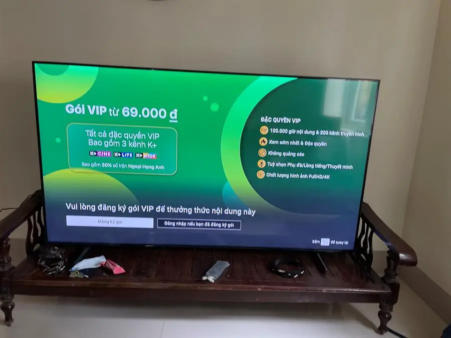 Khách hàng review Smart Tivi Samsung 4K Crystal UHD 70 inch UA70AU8100 2