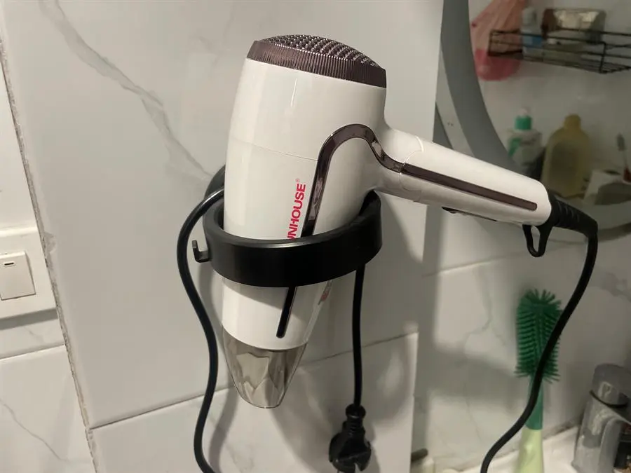 Khách hàng review Máy sấy tóc Sunhouse SHD2308W 2