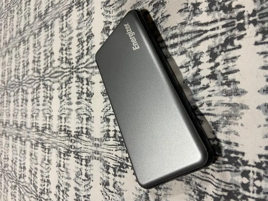 Khách hàng review Pin sạc dự phòng Polymer 10.000 mAh 10.5W Energizer Chiến Binh II UE10046 5