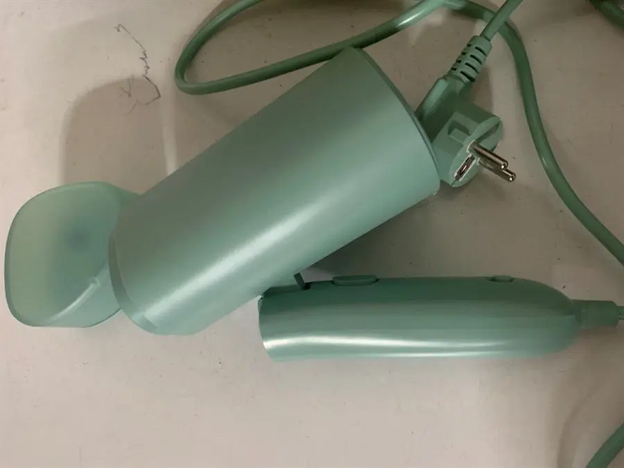 Khách hàng review Bàn ủi hơi nước cầm tay BlueStone GSB-4031 1630W 2