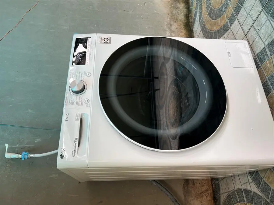 Khách hàng review Máy giặt LG AI DD Inverter 9 kg FV1409S4W 8