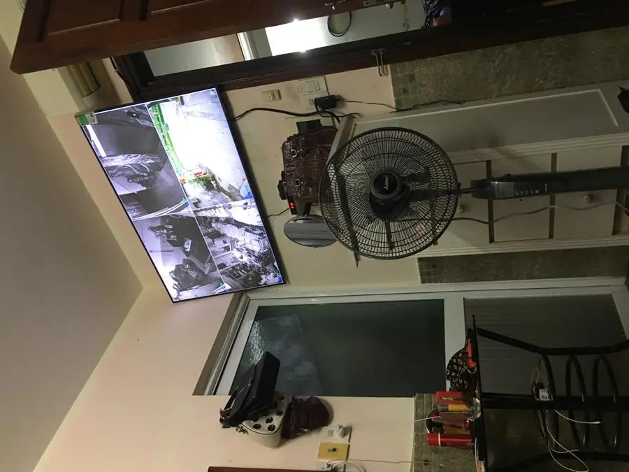 Khách hàng review Smart Tivi Crystal UHD Samsung 4K 55 inch UA55AU8100 28